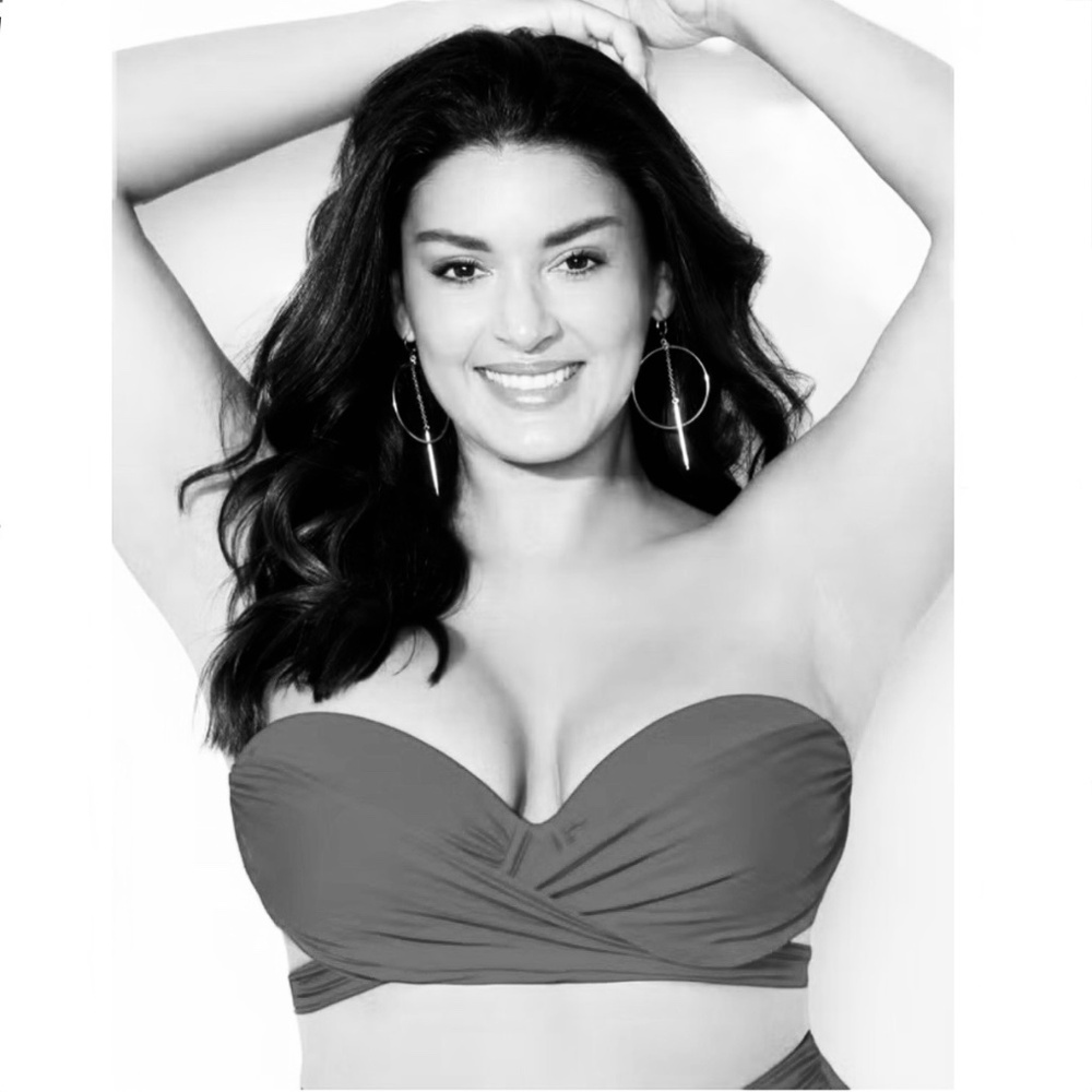 Gabi Fresh Swimsuits for All Criss Cross Bandeau Wrap Bikini Top Cup Size D DD